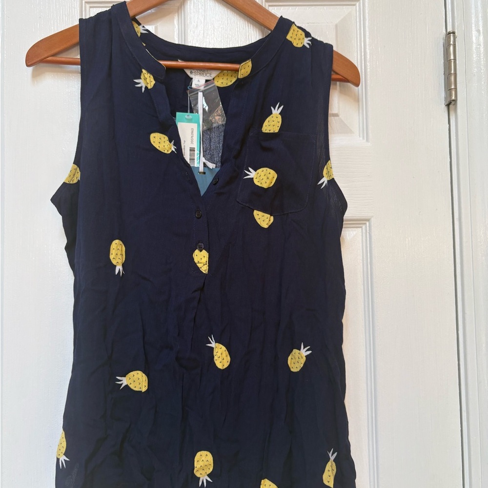 Market & Spruce Blue and Yellow Tank Top